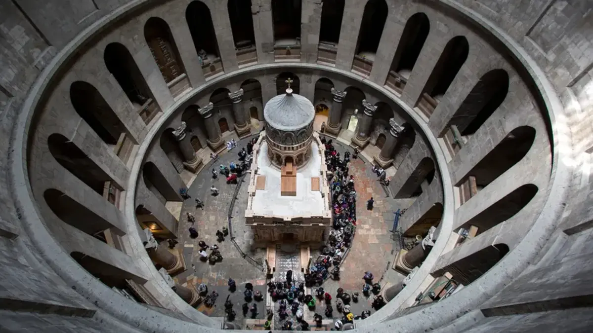 Gereja Makam Suci di Yerusalem. (National Geographic)