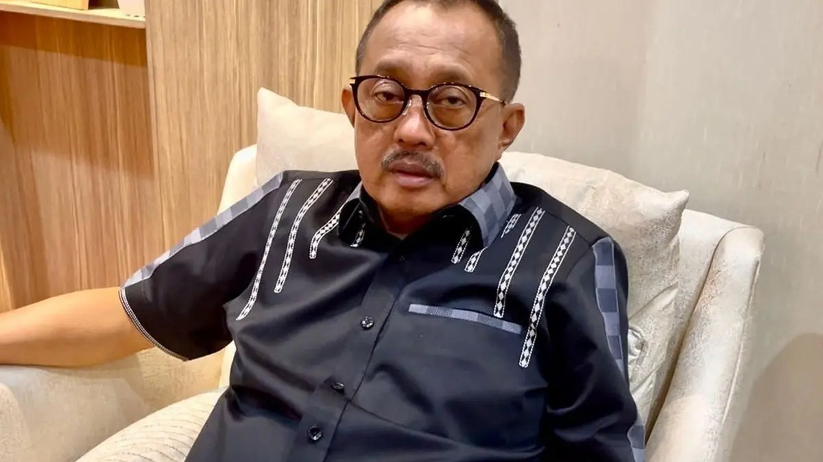 MENUNGGU: Ketua DPC PDIP Surabaya, Armuji menyebut sudah menyebarkan nama calon Ketua DPRD Surabaya masih menunggu keputusan DPP PDIP. (IST/RADAR SURABAYA)