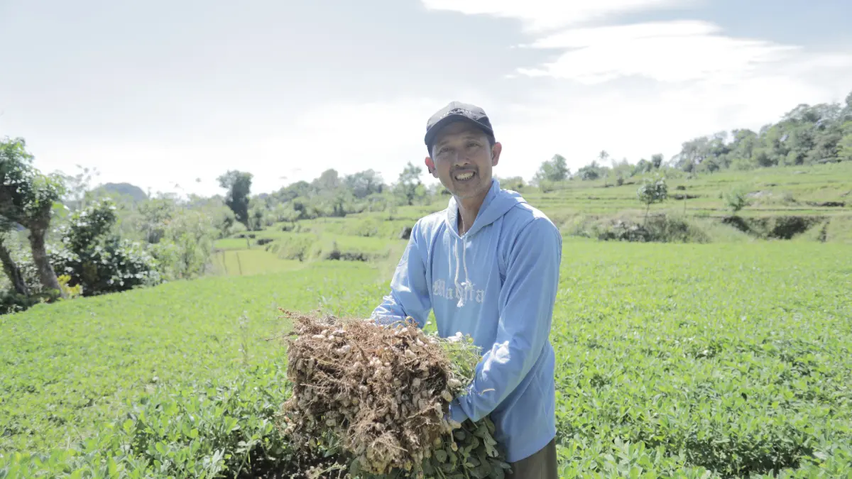 Desa Tompobulu di Kecamatan Balocci, Kabupaten Pangkajene dan Kepulauan, Sulawesi Selatan, terus berkembang sebagai desa yang adaptif dalam mengelola sumber daya alam, budaya, dan kearifan lokal. 