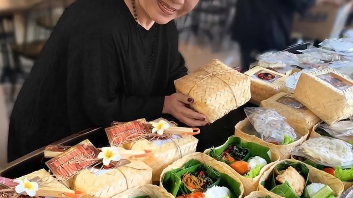 D’Kambodja tidak sekadar menjadi tempat makan, tetapi juga destinasi wisata kuliner yang menawarkan pengalaman.