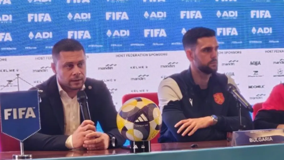 Aleksandar Dimitrov (kiri) apresiasi penyelenggaraan FIFA Series 2026 olah Indonesia/Antara.