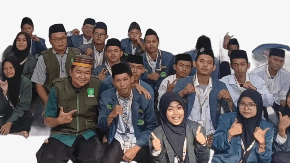 KOLABORASI: Generasi muda diajak menumbuhkan kesadaran akan pentingnya hidup sehat sejak dini sebagai bekal menyongsong Indonesia Emas 2045.(IST/RADAR SURABAYA)