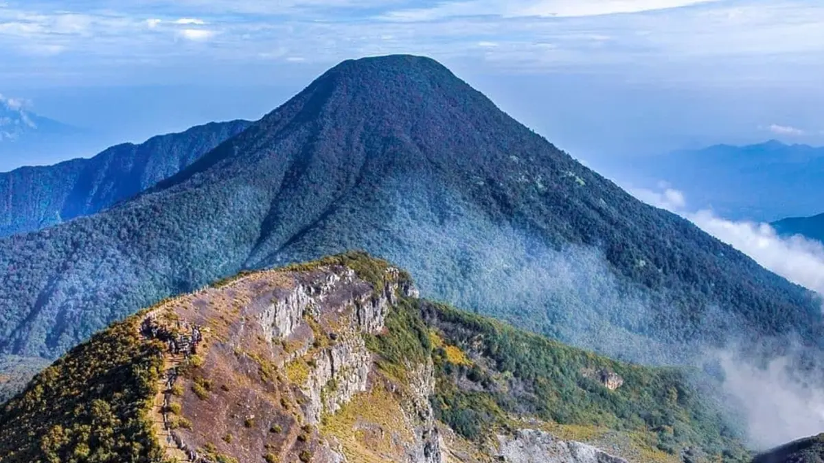 Pendakian Gunung Gede Pangrango resmi dibuka kembali pada 13 April 2026. (ISTIMEWA)