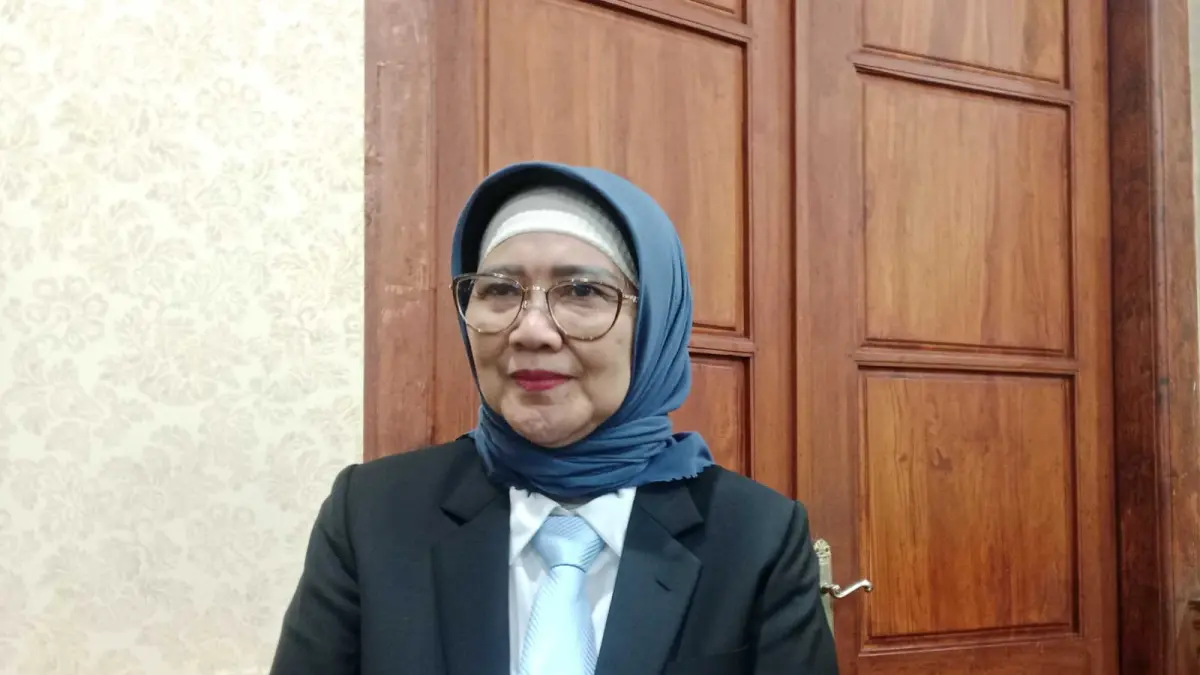 PENJELASAN: Kepala BKD Jatim, Indah Wahyuni memastikan jika Pemprov tidak akan melakukan PHK terhadap PPPK. (IST/RADAR SURABAYA)