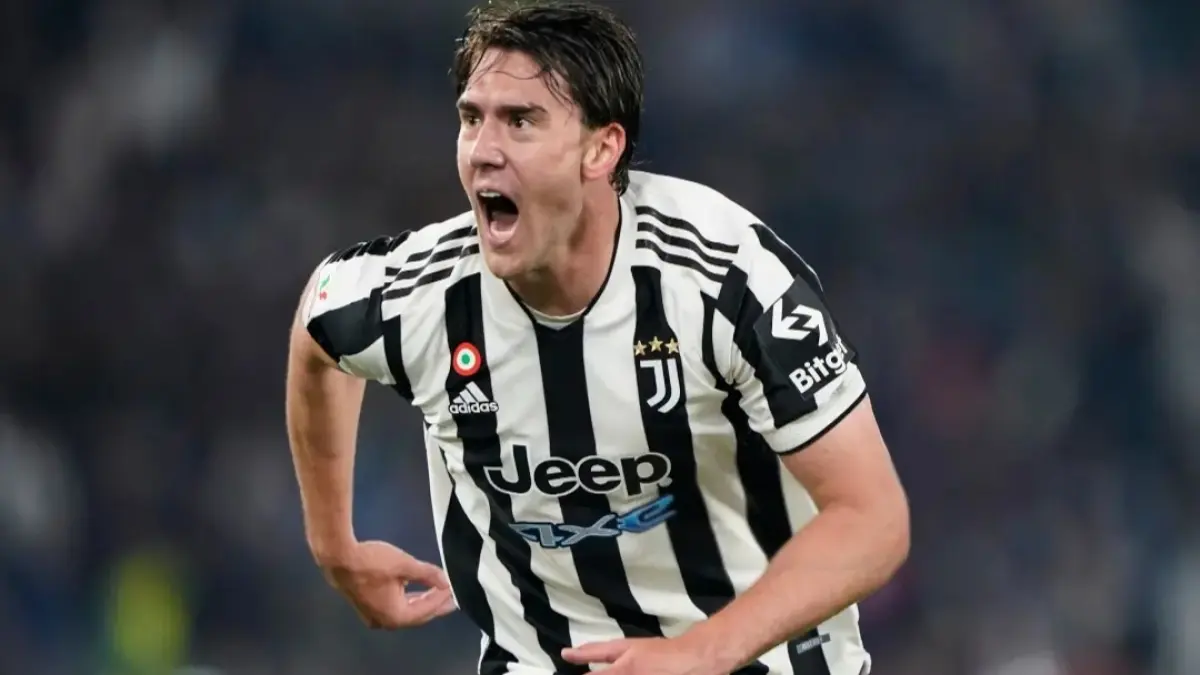 Dusan Vlahovic terancam absen satu bukan. (Football Italia). 