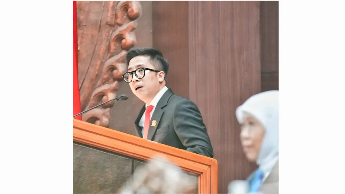 TELITI: Sekretaris Fraksi PKB DPRD Jatim, Nur Faizin, menilai masih perlu ada evaluasi terkait LKPJ 2025.(IST/RADAR SURABAYA)