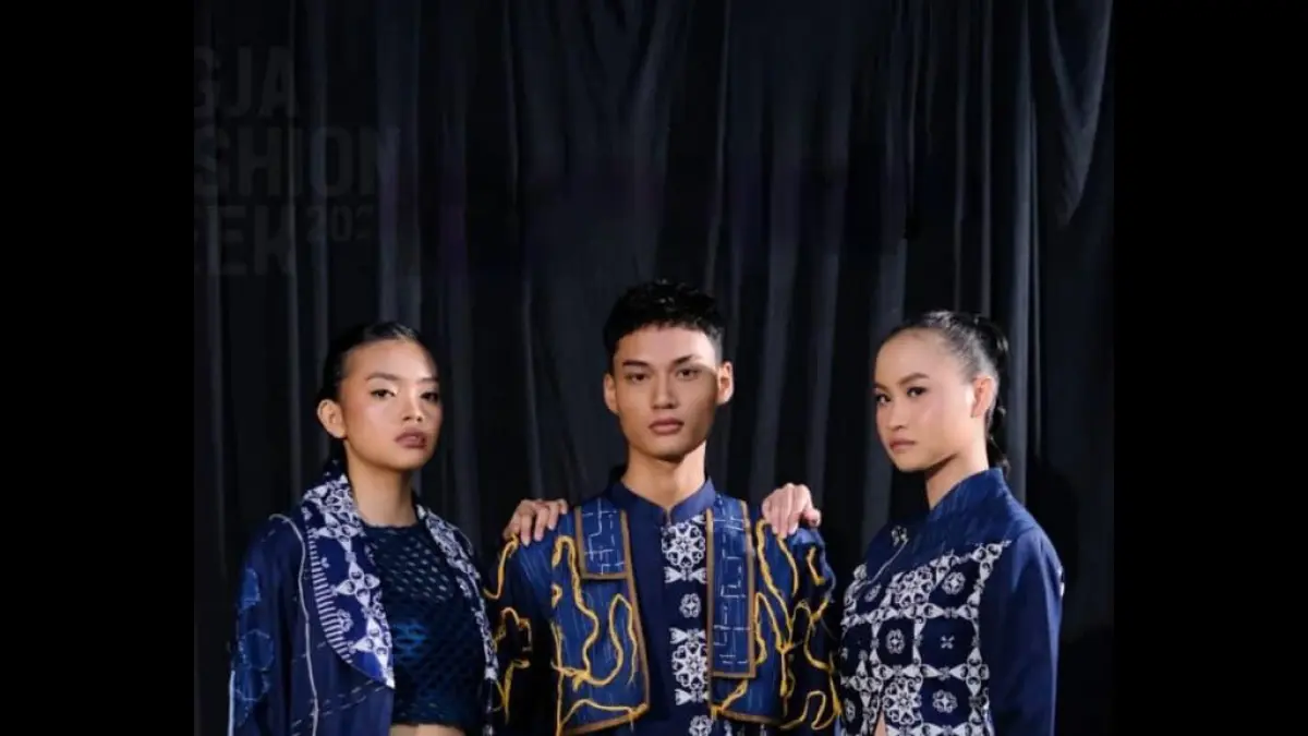 Madinasalma Fashion menghadirkan produk ready-to-wear (RTW) serta layanan couture sesuai permintaan pelanggan.