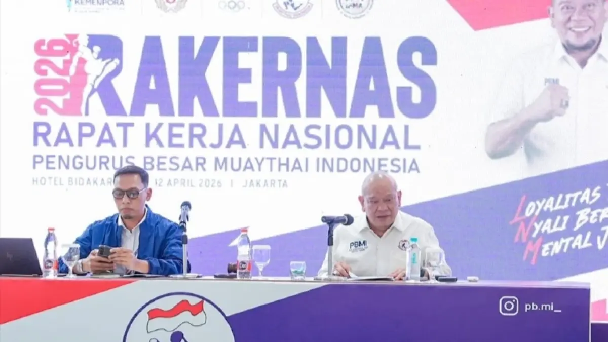 Ketua Umum PBMI LaNyalla Mahmud Mattalitti didampingi Sekjen Azwan Karim. 