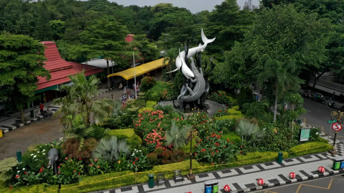 NONTUNAI: Sejak Maret lalu KBS telah menerapkan sistem parkir digital. (HUMAS PEMKOT SURABAYA)