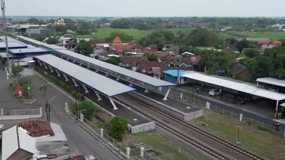 Oknum PNS asal Surabaya menjadi otak pencuian rel kereta api di Stasiun Curahmalang, Jombang. (Instagram/@tarunah_jombang)
