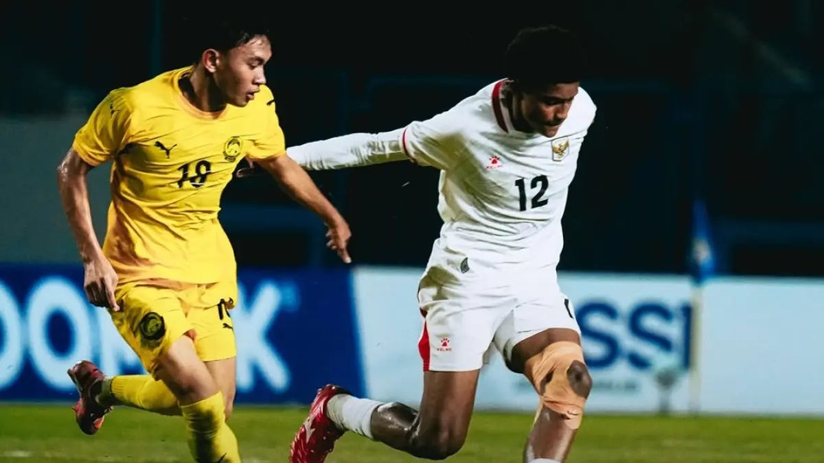 Peres Awkila Tjoe (kanan) gagal bawa Garuda Muda raih kemenangan. (IG Timnas Indonesia). 