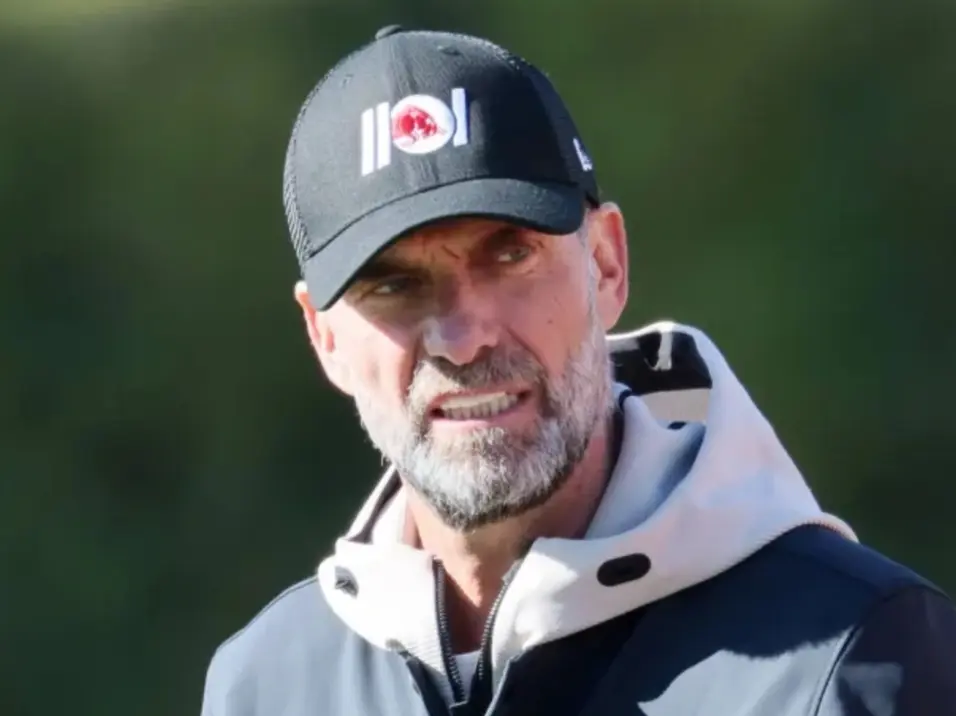 Jurgen Klopp muncul jadi kandidat pengganti Arbeloa. 