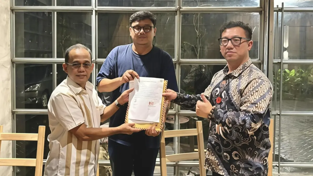 Ketua PORDI Jatim M Alyas (kiri) dan Manager GR HTI Leo. 