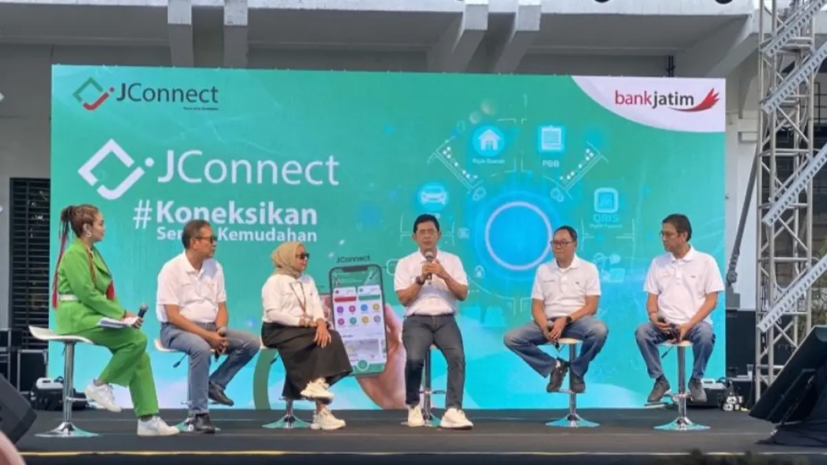 AKSES MUDAH: Diskusi saat peluncuran JConnect versi terbaru dari Bank Jatim untuk memperkuat konektivitas digital bagi nasabah. 

