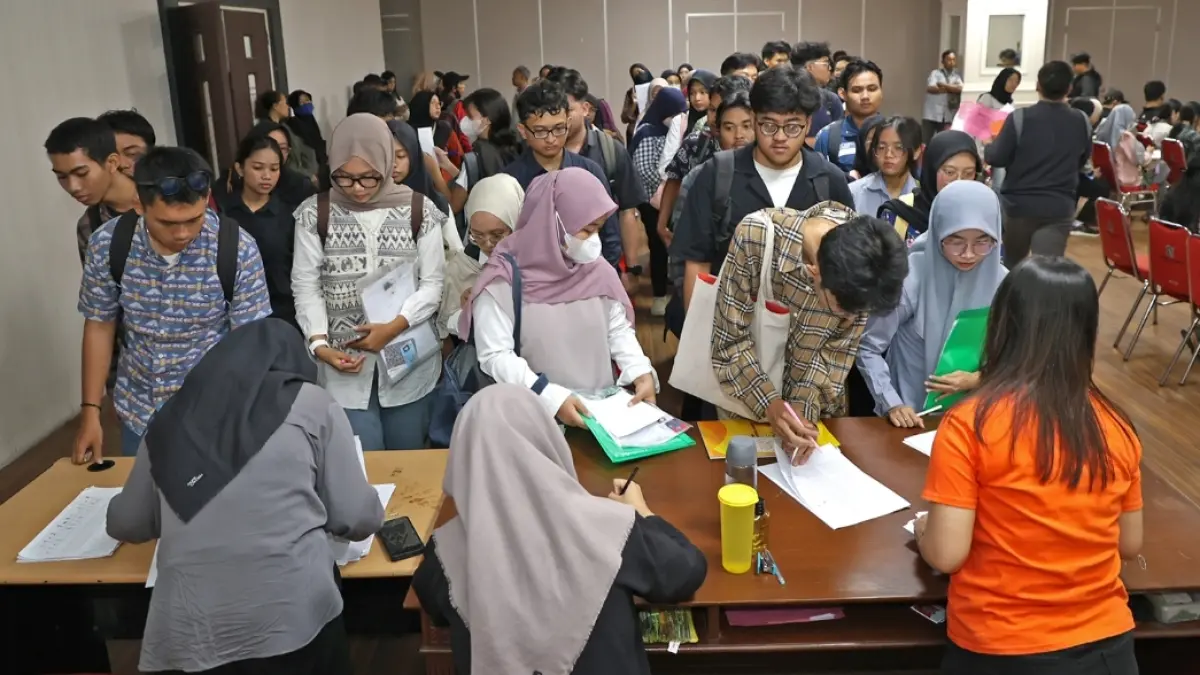 Pendaftaran penerima beasiswa pemuda tangguh. 