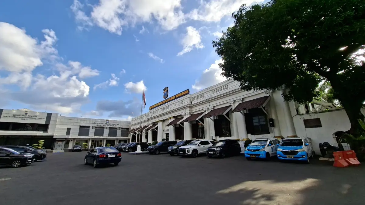 Bekas Hoofdbureau van Politie te Soerabaia yang kini menjadi Markas Polrestabes Surabaya. (MAHRUS/RADAR SURABAYA)