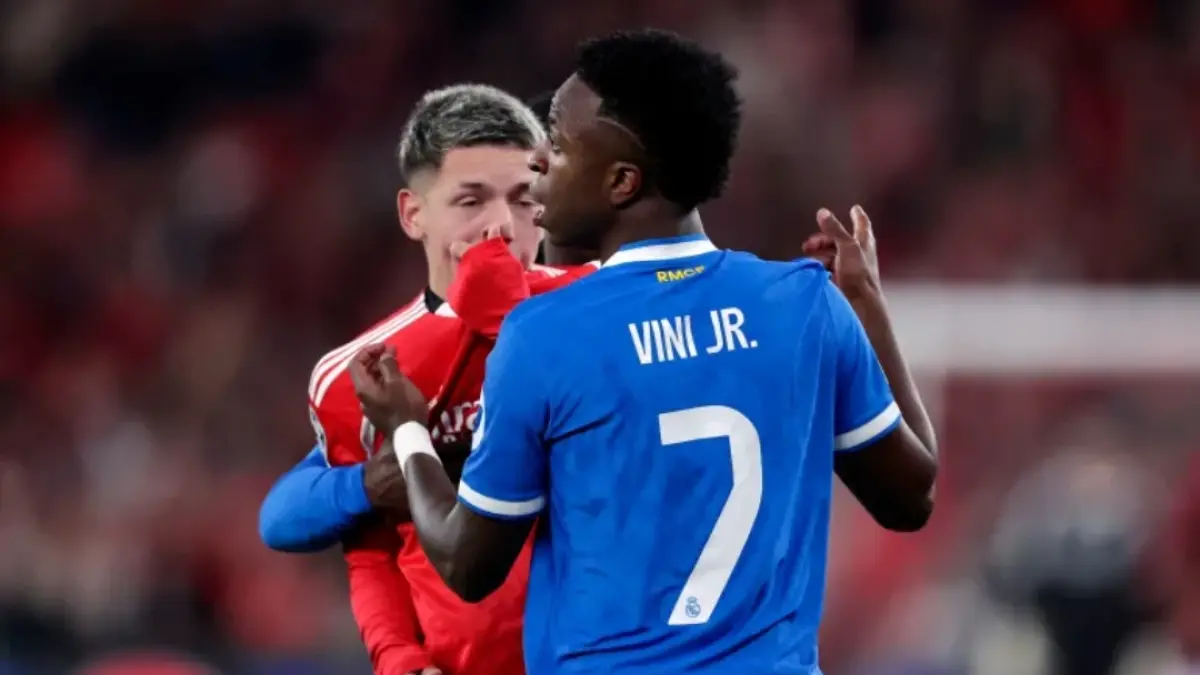 Konfrontasi antara Vinícius Júnior dari Real Madrid dan Gianluca Prestianni dari Benfica dalam leg pertama Liga Champions UEFA pada 17 Februari 2026 di Lisbon, Portugal, berujung pada skorsing sementara bagi Prestianni. (Al Jazeera) 