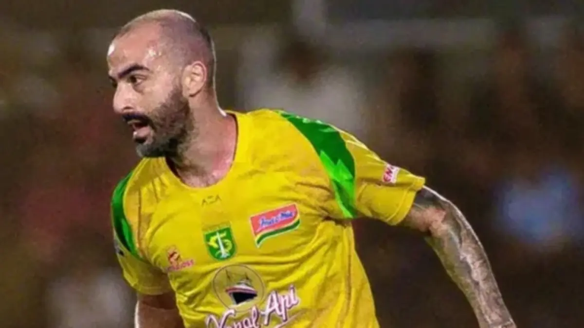 Milos Raickovic jadi andalan lini depan Persebaya. 