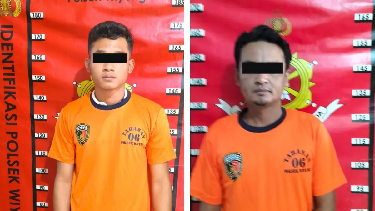 GAGAL: Dua tersangka diamankan usai ketahuan curi kabel telepon di Jalan Menganti, Wiyung, Surabaya. (IST/RADAR SURABAYA)