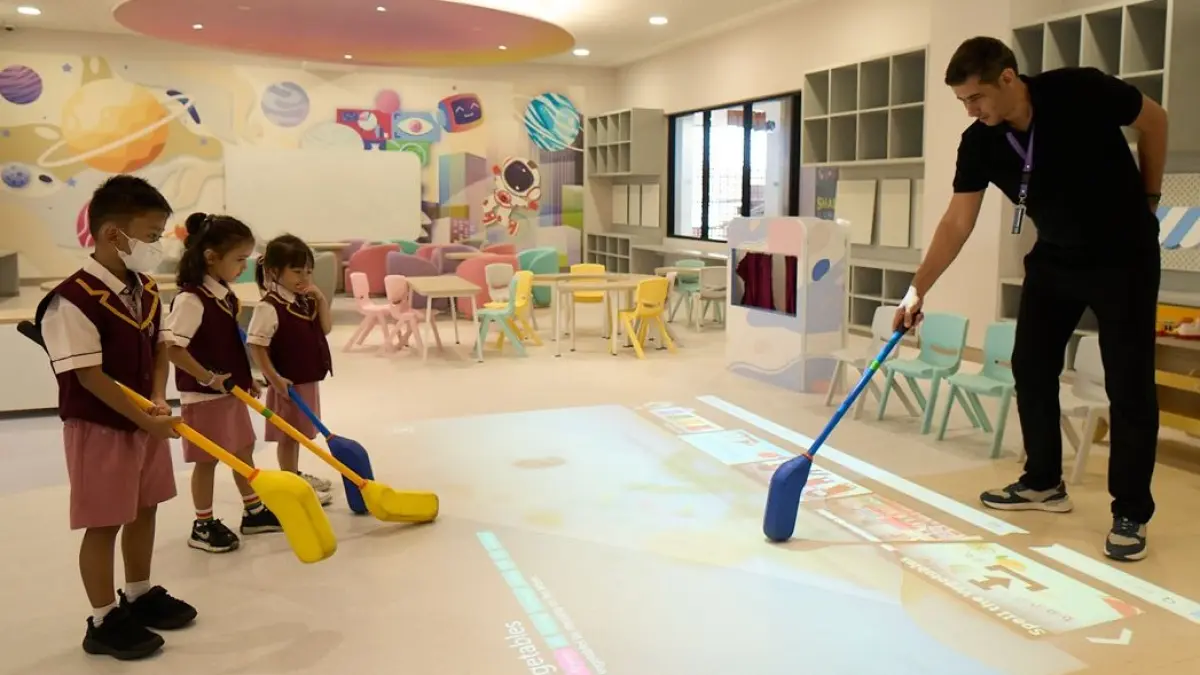 Binus School Surabaya menghadirkan pengalaman belajar holistik dengan menggunakan kurikulum IB PYP dan Cambridge. (Binus School Surabaya)