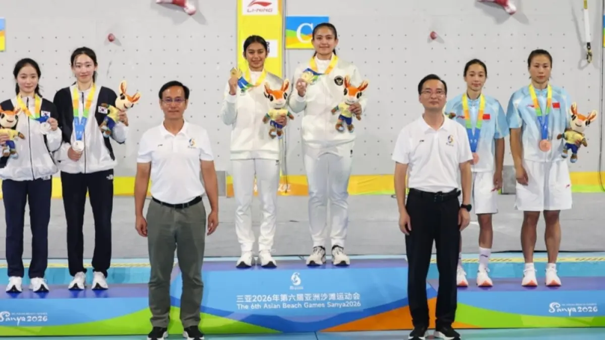 Desak Made Rita dan Kadek Adi raih medali emas di Asian Beach Games 2026.(FPTI) 