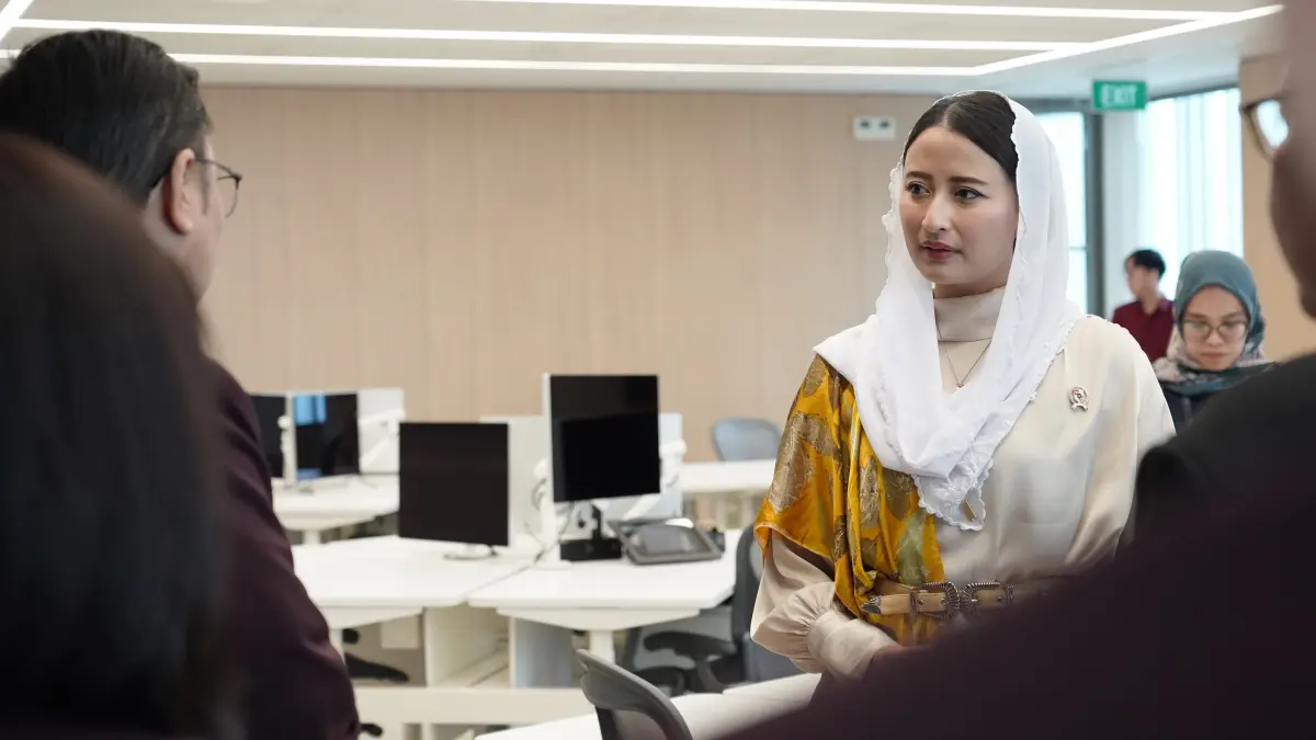 Wamendag Dyah Roro Esti Widya saat berkunjung ke Apple Developer Academy di UC Surabaya. (ISTIMEWA)