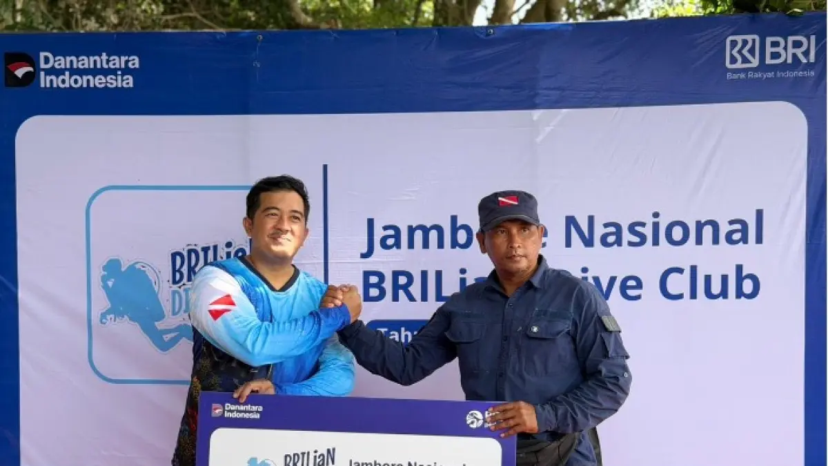 BRI melalui komunitas penyelam internal BRILiaN Dive Club yang beranggotakan Insan BRILiaN (pekerja BRI) melaksanakan aksi transplantasi terumbu karang di Gampong Iboih, Kota Sabang, Aceh.