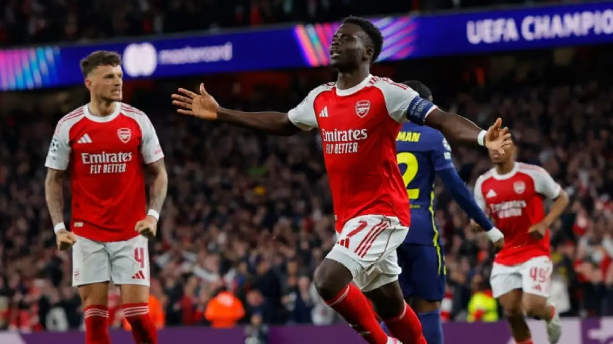 Bukayo Saka jadi bintang kemenangan Arsenal atas Atletico Madrid. (The Guardian) 