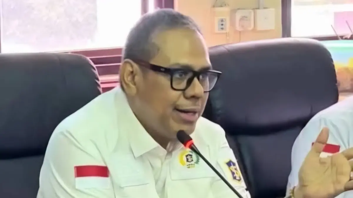 APRESIASI: Wakil Ketua Komisi A DPRD Surabaya, Rio Dh. I. Pattiselano, mengapresiasi hotline Lapor Cak Eri di WA.(IST/RADAR SURABAYA)