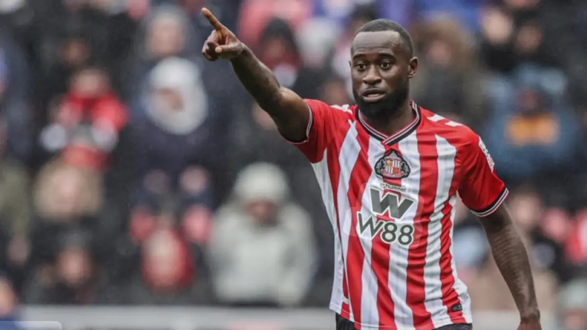 Lutsharel Geertruida semakin dekat ke Liverpool. (BBC). 