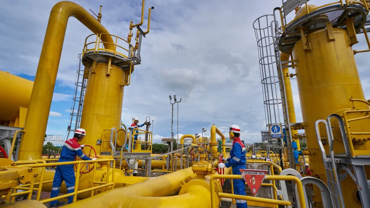 PGN memperkuat perannya sebagai tulang punggung infrastruktur gas bumi nasional melalui penguatan pasokan, pengembangan LNG, dan ekspansi jaringan energi rendah emisi. (PGN)