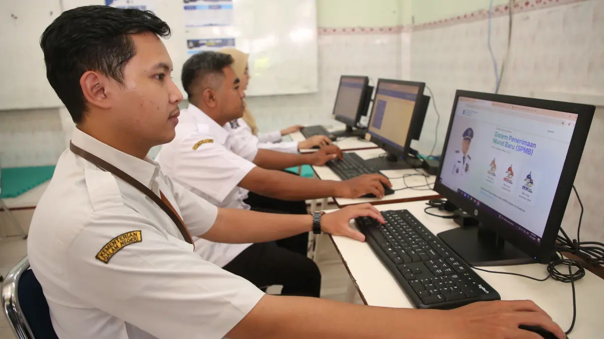 Pemkot Surabaya melalui Dispendik menyiapkan SPMB 2026/2027 untuk TK, SD, dan SMP Negeri. (HUMAS PEMKOT SURABAYA)