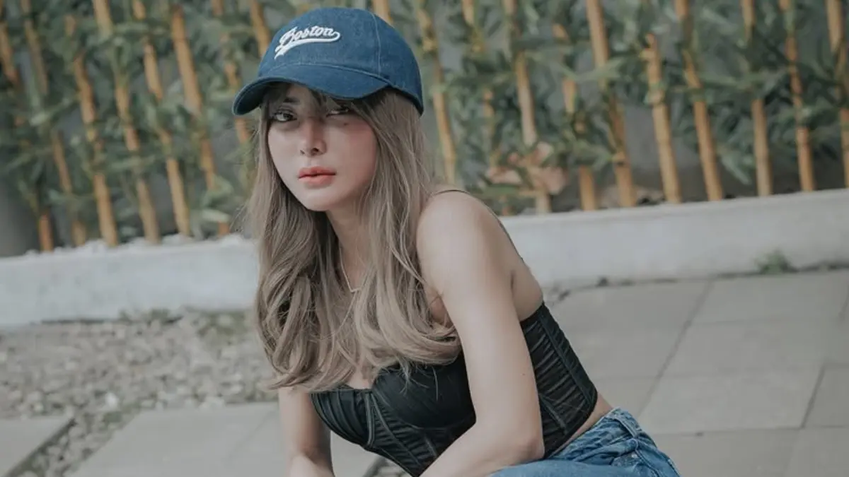 Beberapa waktu ini Ayu Aulia viral menjadi perbincangan di dunia maya akibat isu pengangkatan rahim. (Instagram/@ayuandiyantiaulia)
