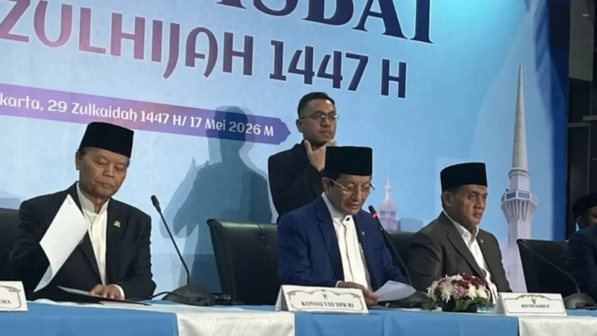 Menteri Agama Nasaruddin Umar (tengah) memimpin konferensi pers hasil Sidang Isbat penentuan awal Zulhijah 1447 Hijriah sekaligus Idul Adha 2026 di Jakarta, Minggu (17/5/2026). ANTARA/Asep Firmansyah 