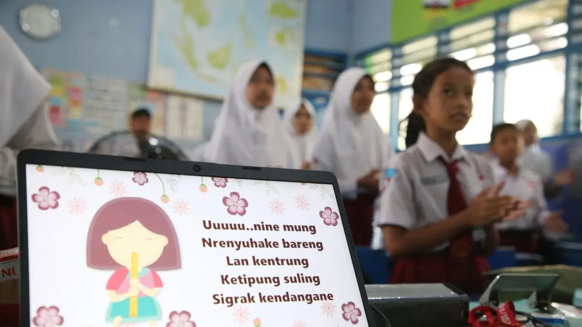 &nbsp;Peserta didik dibiasakan berbahasa Jawa setiap Kamis di Surabaya. (IST)