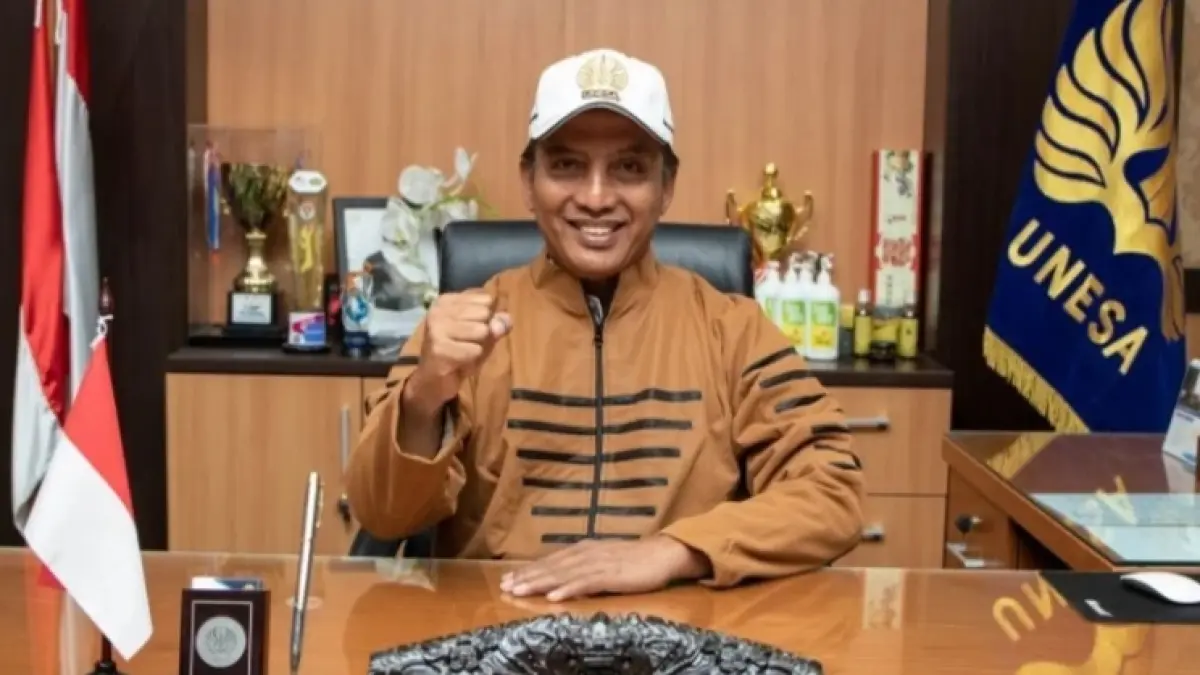 Rektor Universitas Negeri Surabaya, Prof Dr Nurhasan, M.Kes. (Unesa) 