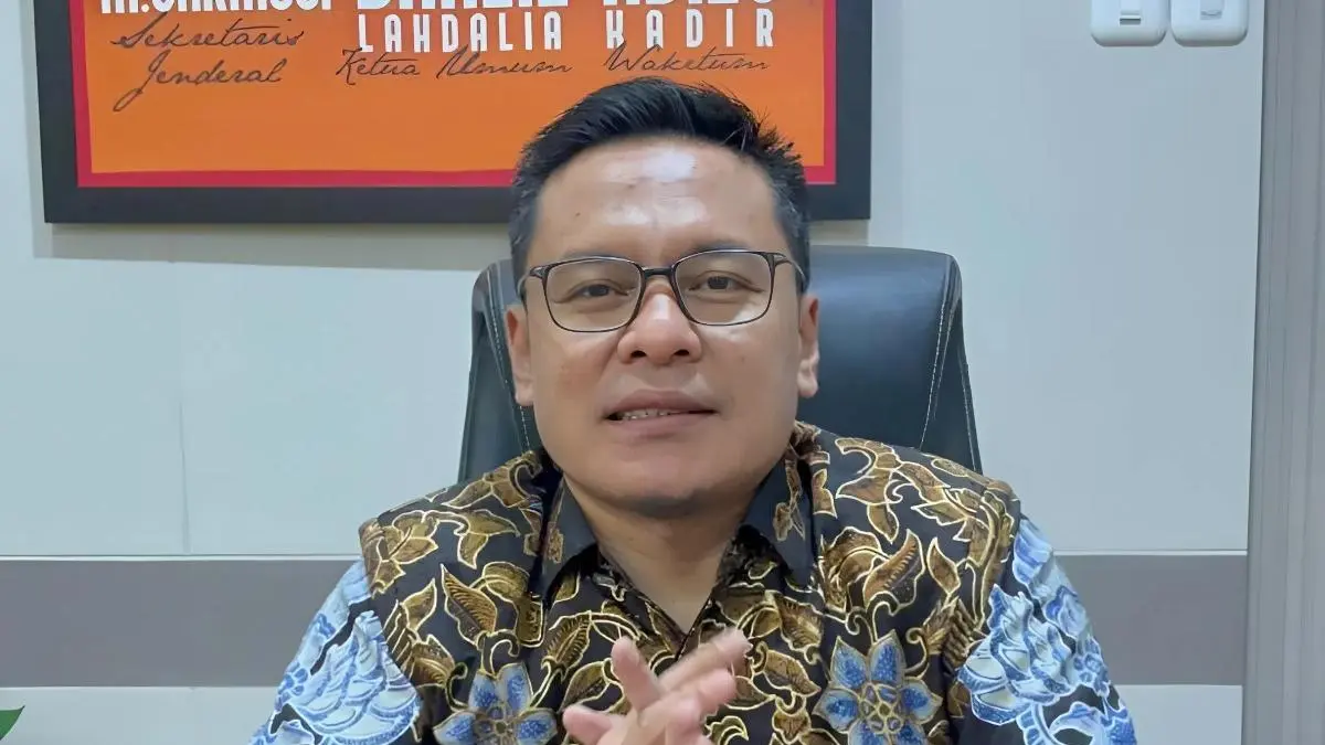  Wakil Ketua DPRD Surabaya Arif Fathoni 