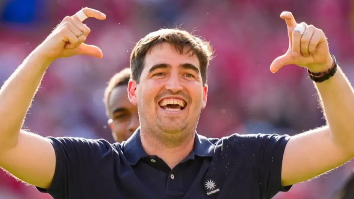 Andoni Iraola sudah sepakat tangani Liverpool. (BBC). 