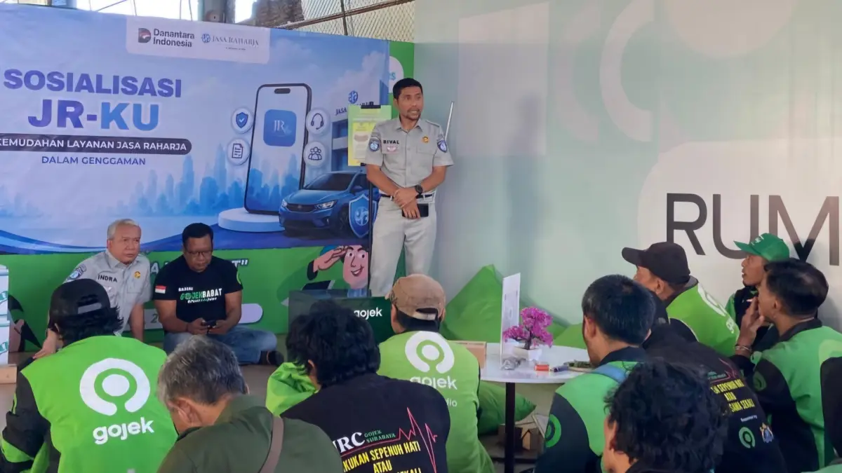 MEKANISME: Edukasi terus dilakukan Jasa Raharja dengan menggandeng ojol untuk melaporkan kecelakaan menggunakan aplikasi JRku.(IST/RADAR SURABAYA)