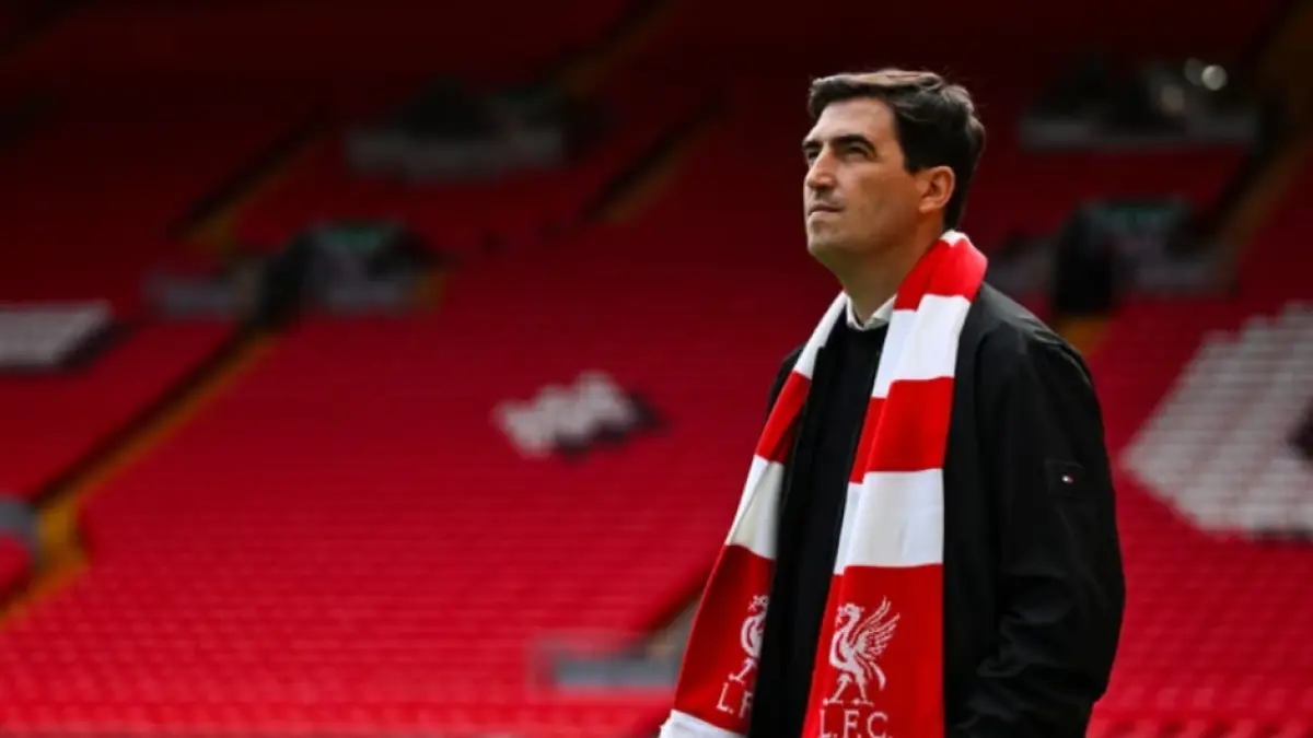 Tanpa pengalaman kompetisi Eropa, Andoni Iraola akan menghadapi tantangan yang berat bersama Liverpool. (The Guardian) 