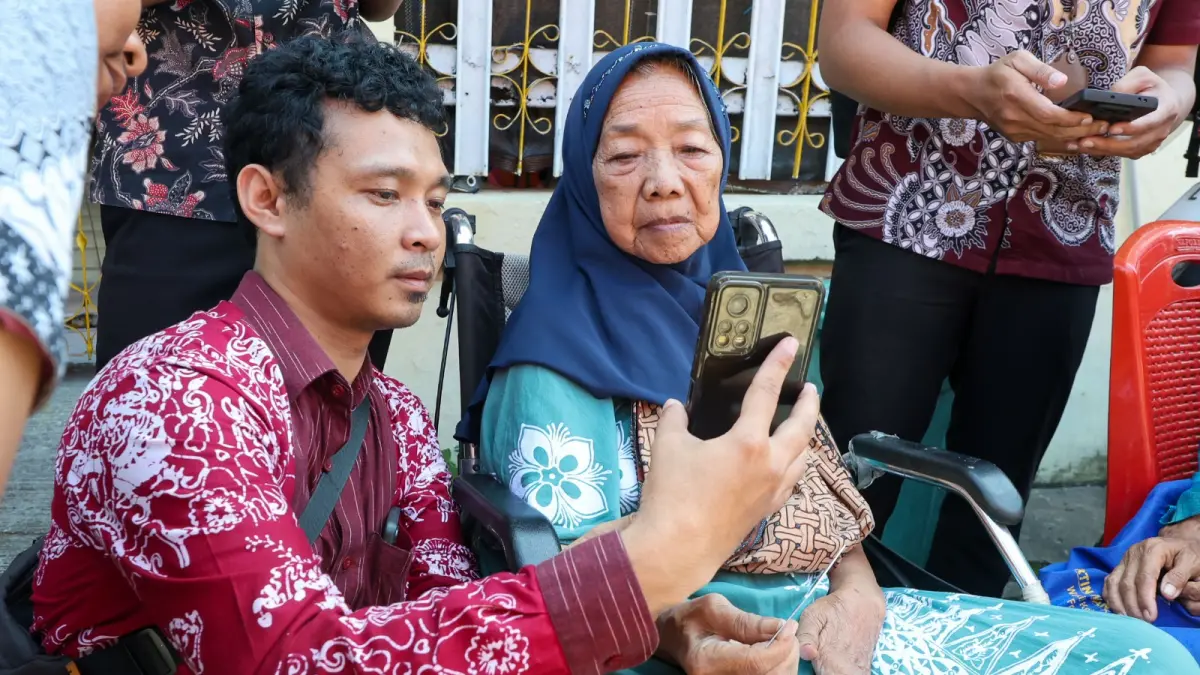 uji coba  digitalisasi bantuan sosial melalui Portal Perlindungan Sosial (Perlinsos) di Surabaya. (IST)