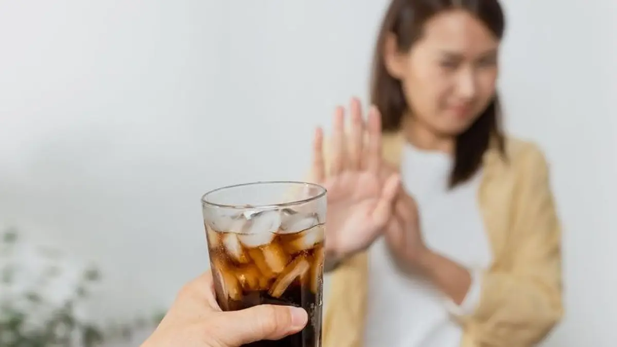 Sering minum soda? Waspadai dampak jangka panjangnya! Foto: Ist.
