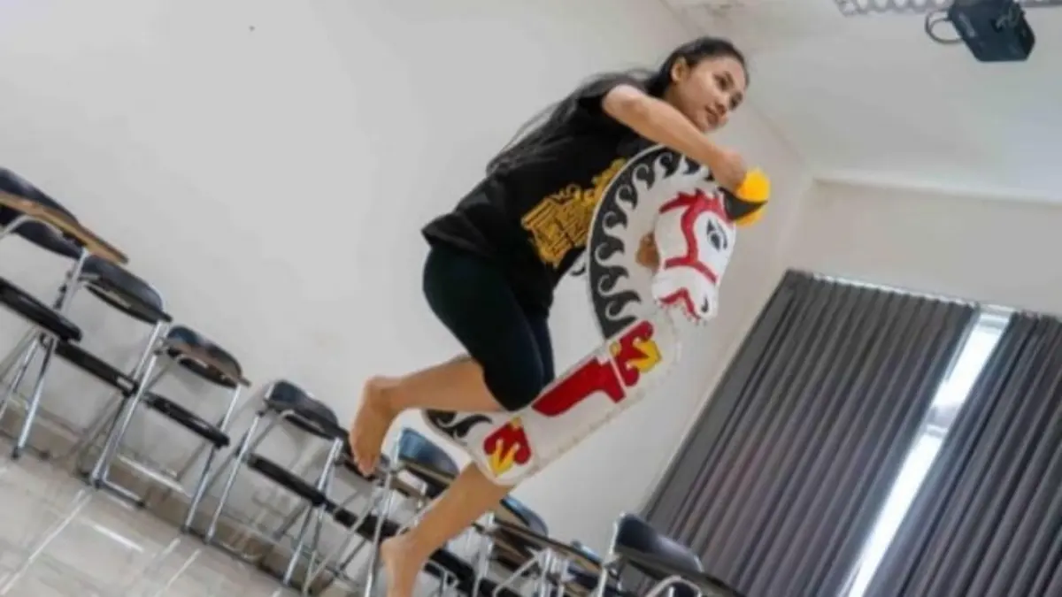 Prestasi di bidang seni diberi kesempatan untuk masuk Unesa. (rahmat sudrajat) 