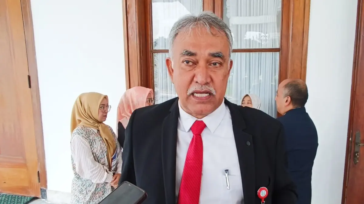 TINDAK LANJUT: Plt Kepala Dinas ESDM Jatim, memastikan menindaklanjuti rekomendasi BPK RI reklamasi dan jaminan pascatambang.(IST/RADAR SURABAYA)