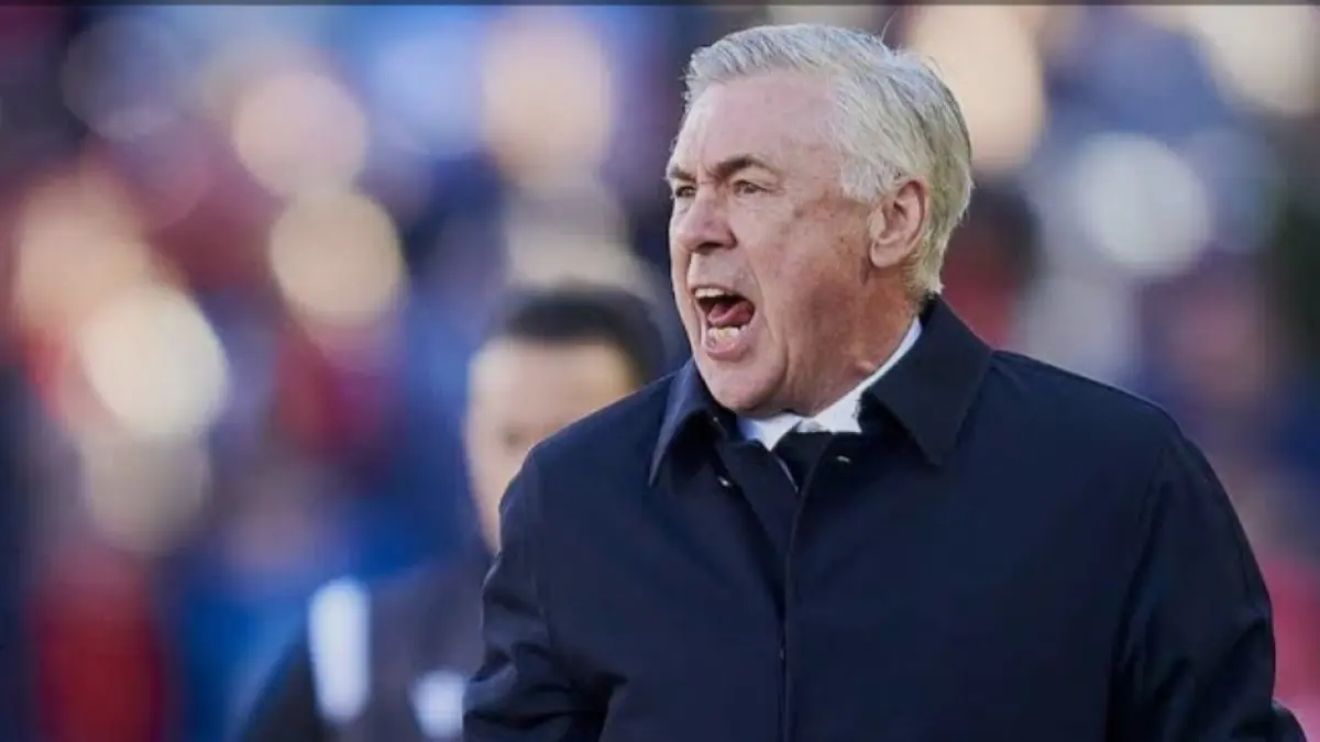 Carlo Ancelotti masih mencari bek kanan terbaik untuk Selecao Brasil.(BBC) 