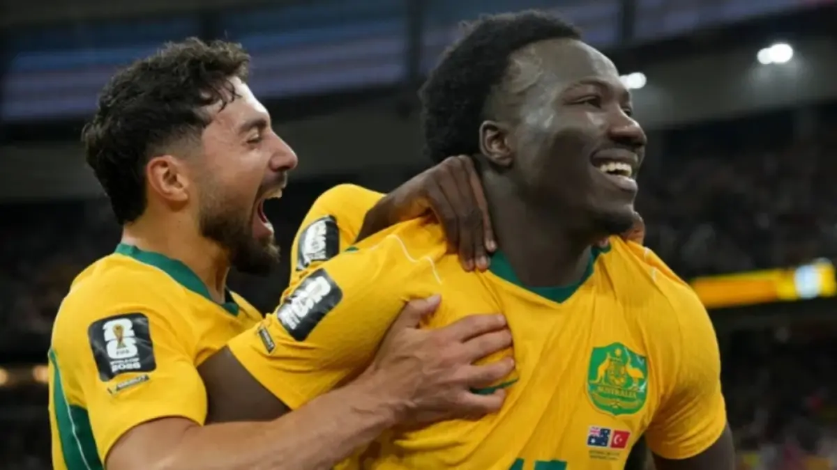 Pada usia 20 tahun 125 hari, Nestroy Irankunda menjadi pemain termuda Australia yang mencetak gol di ajang Piala Dunia.(Sportmole) 

