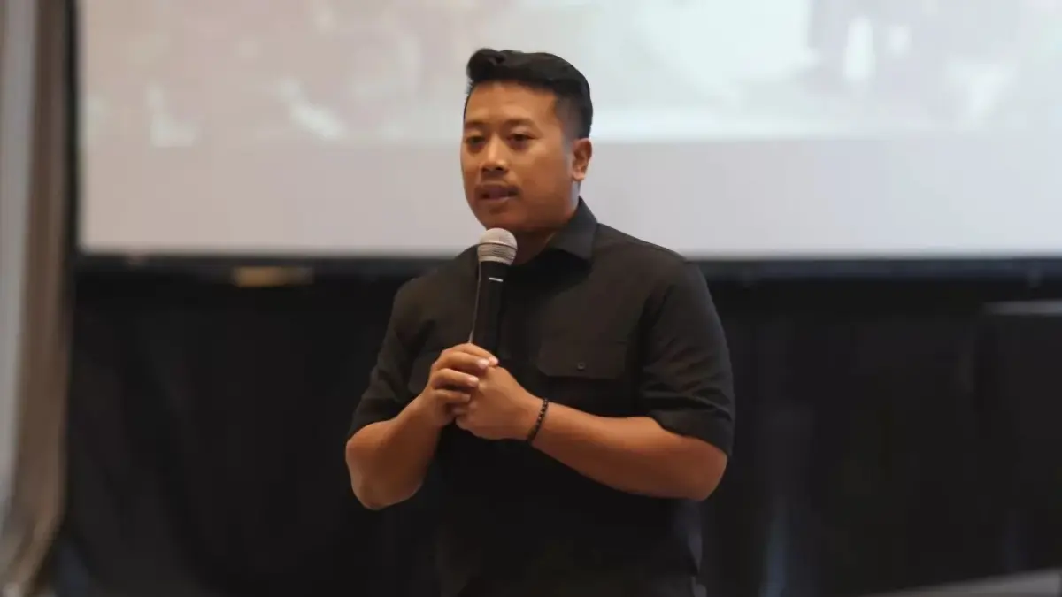 TEGAS: Komisi C DPRD Surabaya meminta kontraktor proyek saluran air atau gorong-gorong di Margorejo Indah, Surabaya, di-blacklist.(IST/RADAR SURABAYA)