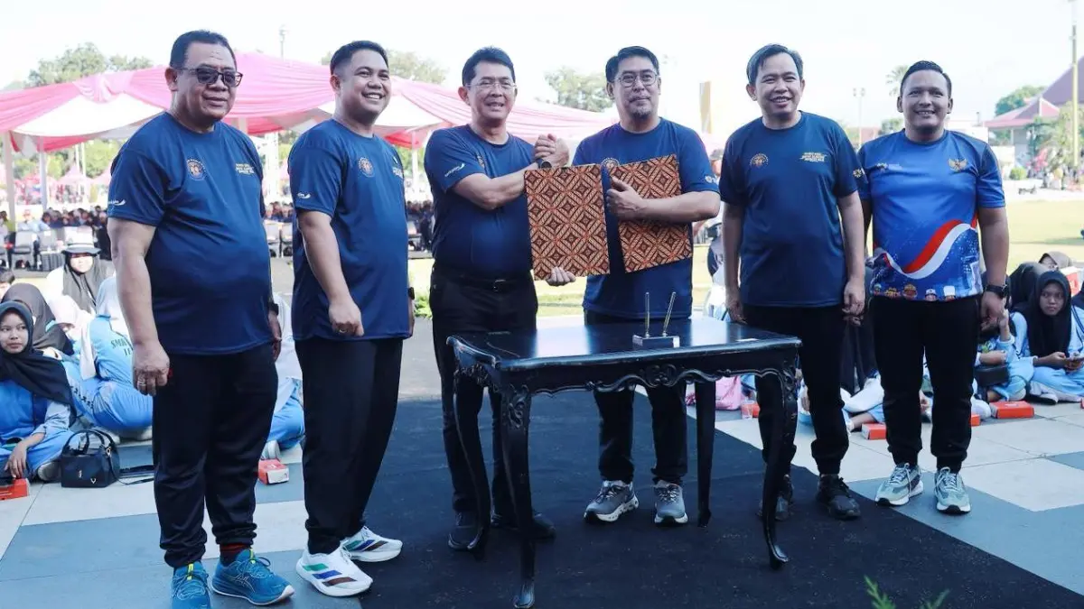INOVATIF: PT Bank Pembangunan Daerah Jawa Timur Tbk (Bank Jatim) terus memperkuat perannya dalam mendukung kesejahteraan dan perlindungan finansial Pekerja Migran Indonesia (PMI) melalui program literasi keuangan dan pengembangan layanan remitansi yang aman, cepat, serta efisien.