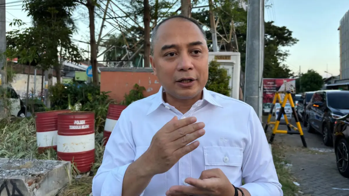 KESEMPATAN: Wali Kota Surabaya Eri Cahyadi menyampaikan pengoperasian RPH Tambak Osowilangun membuat Pemkot Surabaya membuka lowongan untuk jagal baru.(IST/RADAR SURABAYA)