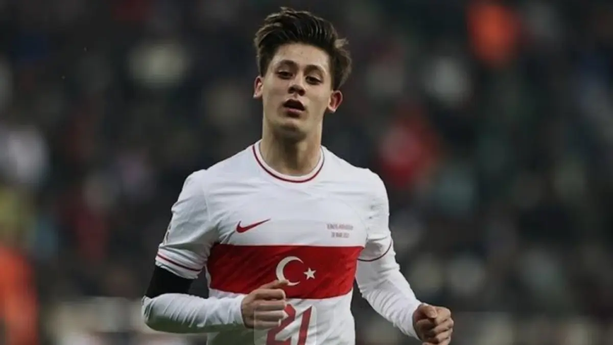 Arda Guler diandalkan Turki saat menghadapi Paraguay.(The Guardian) 